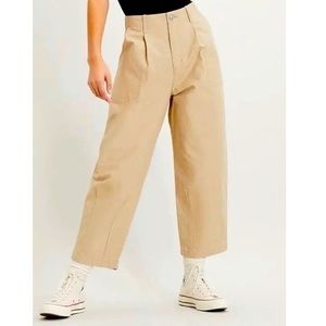 Levis Premium Balloon Pants